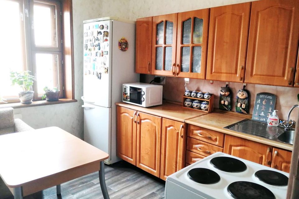 Продаётся 4-комнатная квартира, 78.6 м²