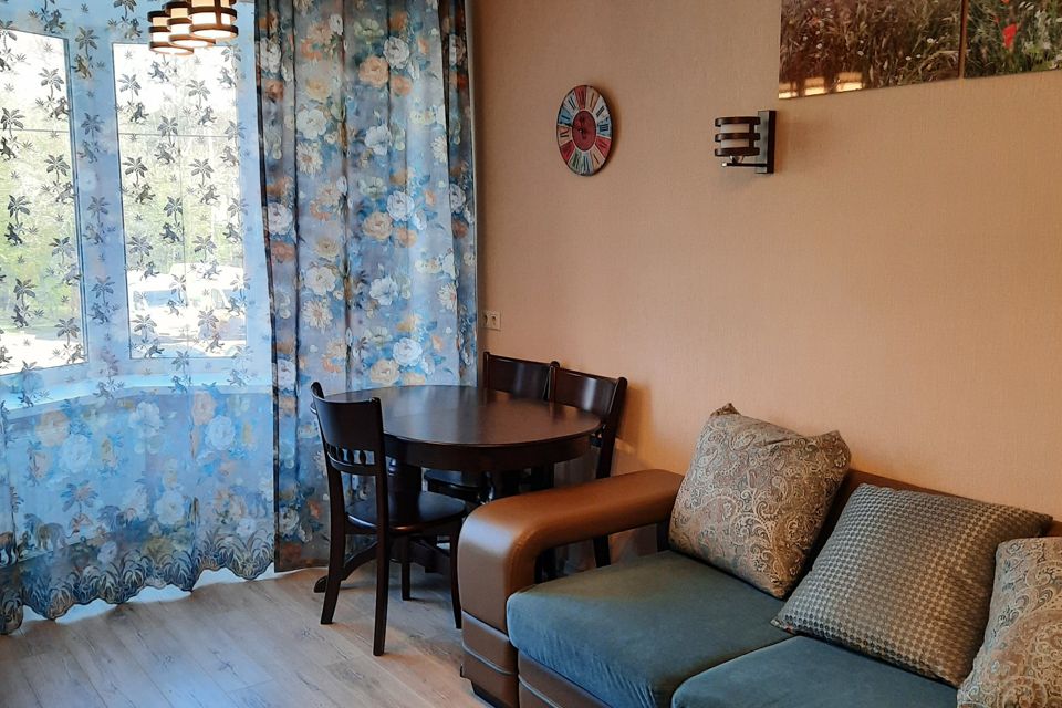 Продаётся 3-комнатная квартира, 56.6 м²