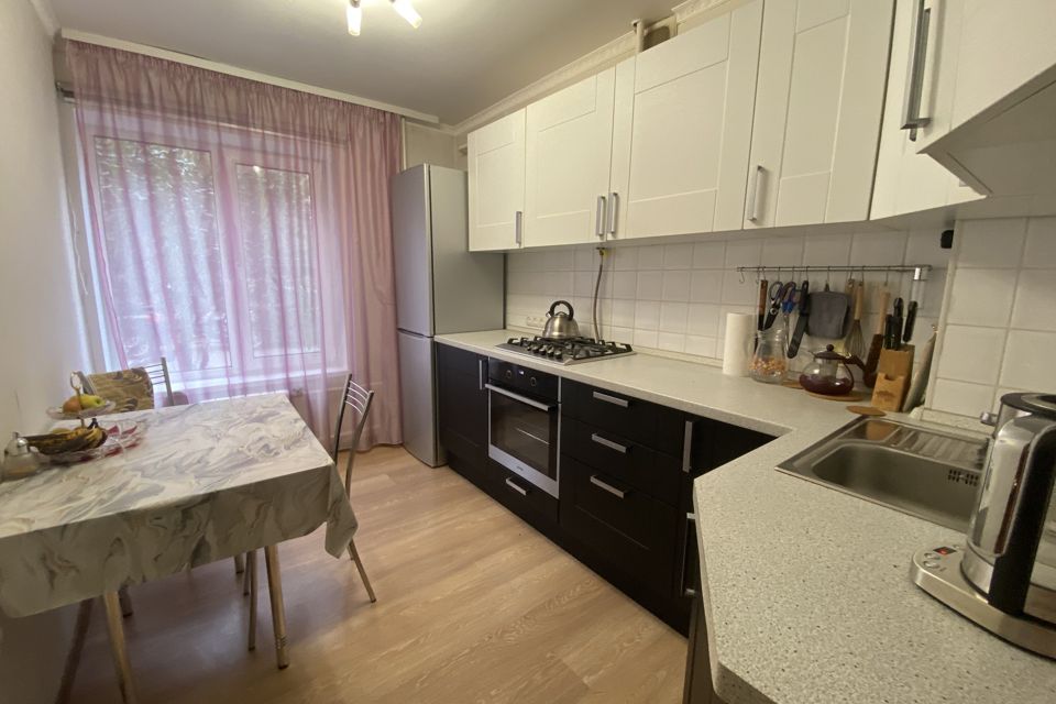 Продаётся 3-комнатная квартира, 60.2 м²