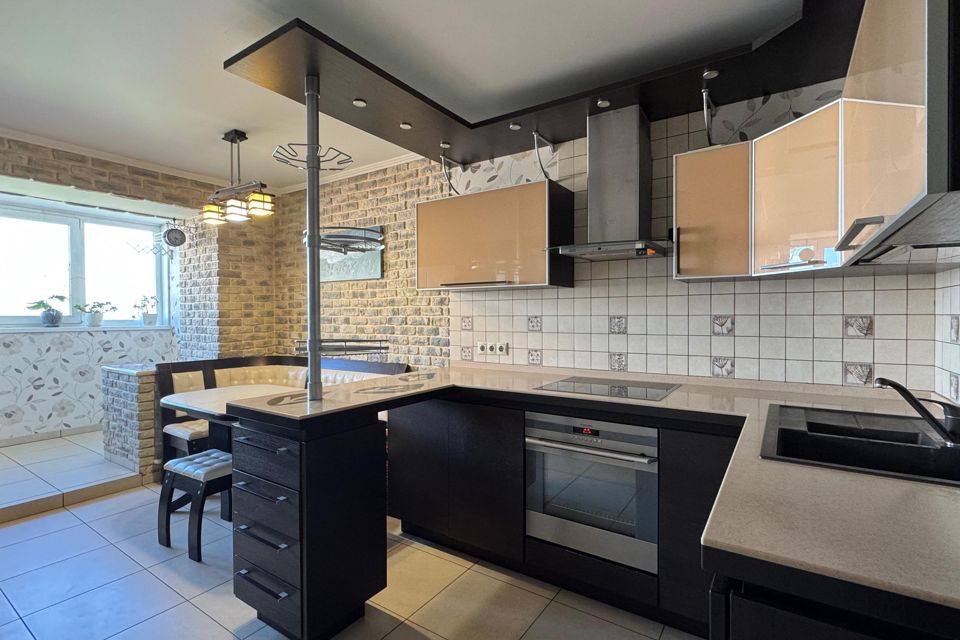 Продаётся 3-комнатная квартира, 82.9 м²