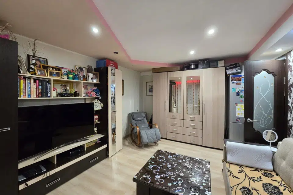 Продаётся 3-комнатная квартира, 65.8 м²