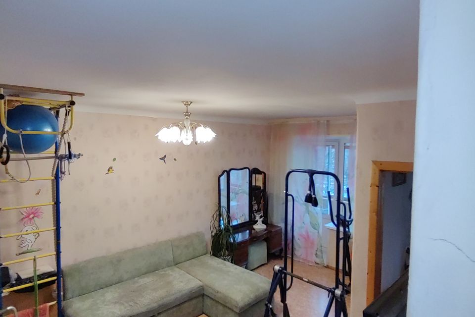 Продаётся 2-комнатная квартира, 43.7 м²