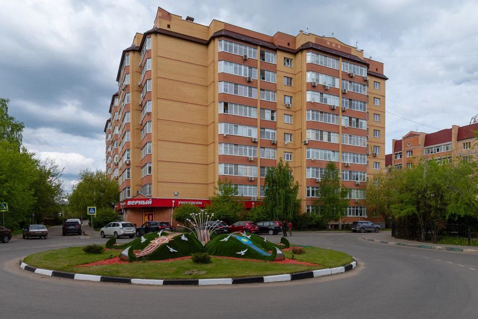 Продаётся 3-комнатная квартира, 82 м²