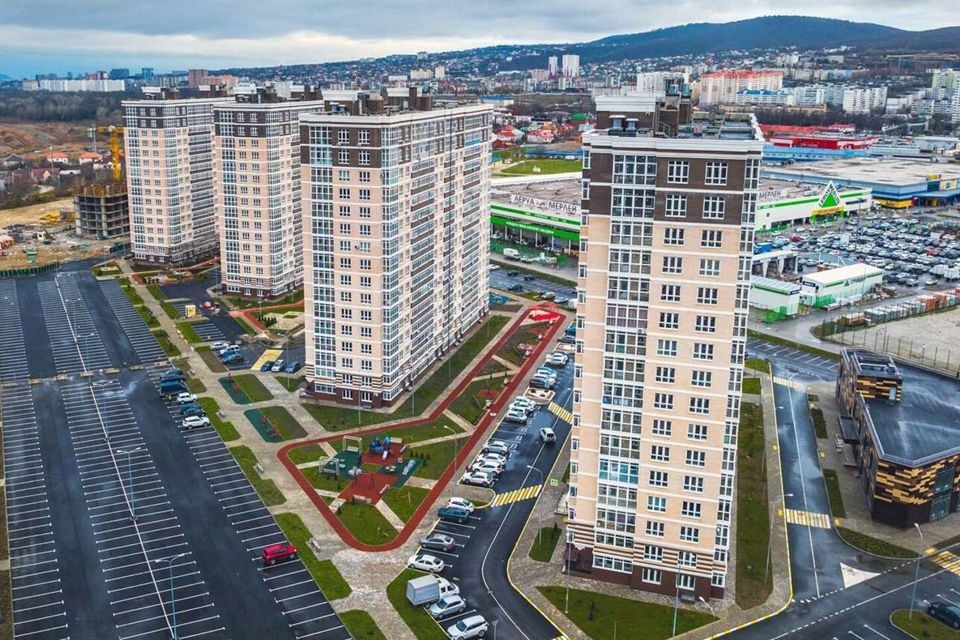 Продаётся 1-комнатная квартира, 61 м²