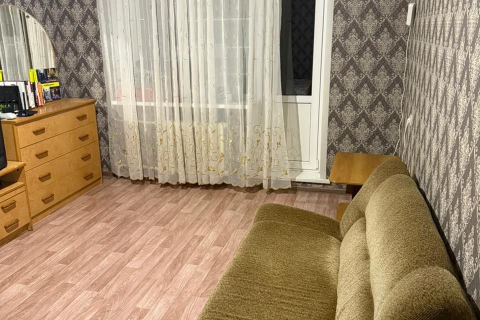 Сдаётся 1-комнатная квартира, 37 м²