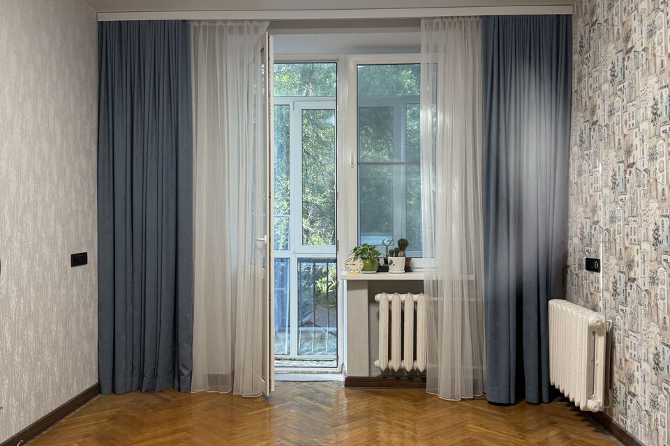 Продаётся 2-комнатная квартира, 55.9 м²