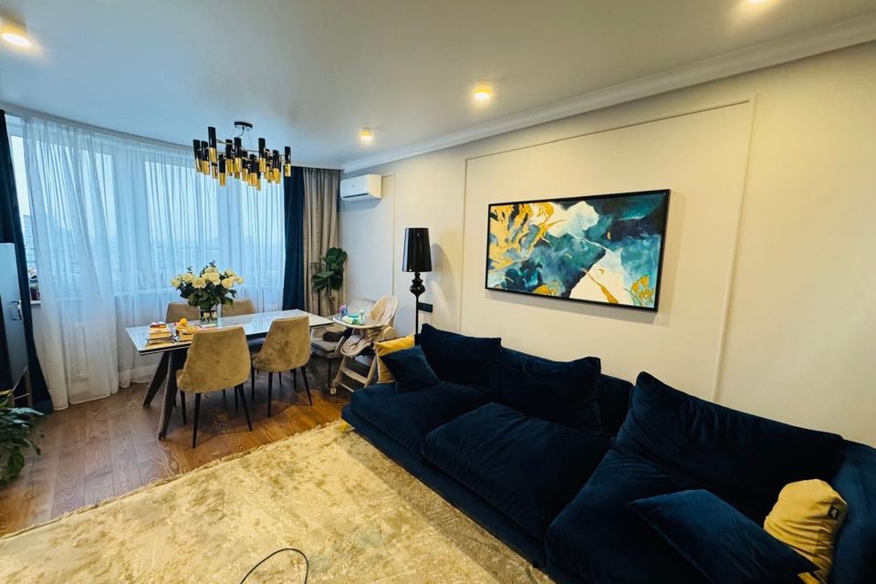 Продаётся 4-комнатная квартира, 116 м²