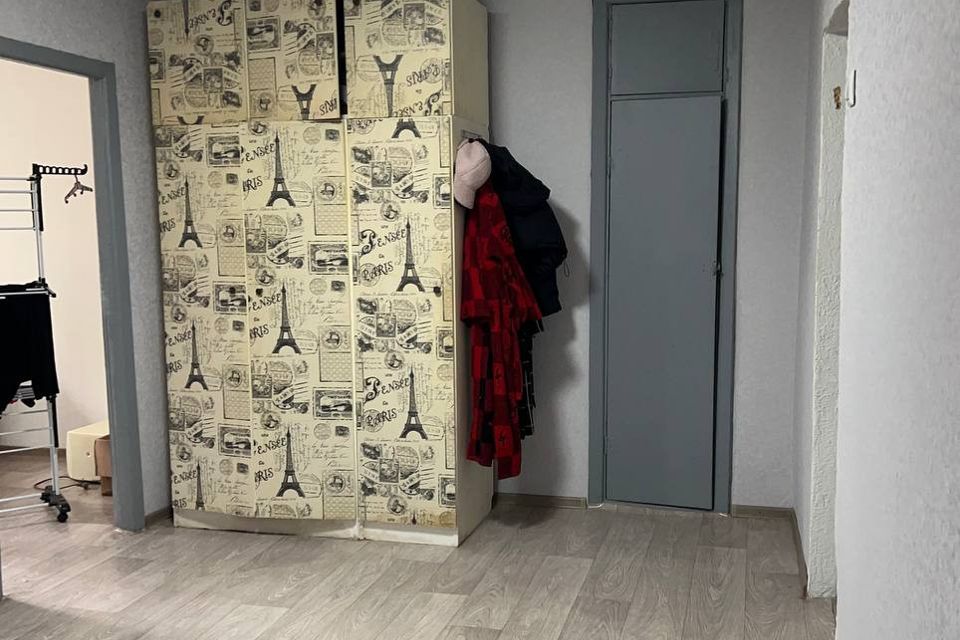 Продаётся 3-комнатная квартира, 44.9 м²