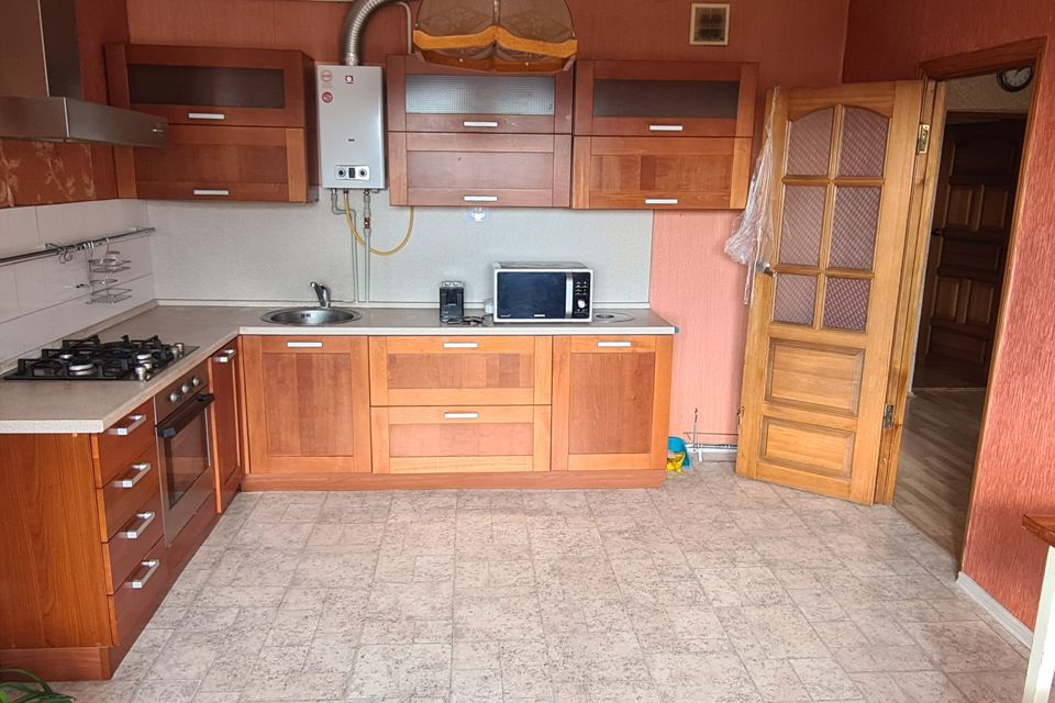 Продаётся 2-комнатная квартира, 66.2 м²
