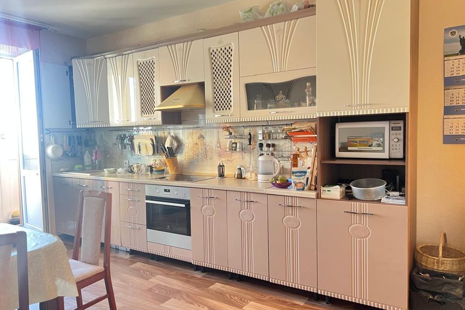 Продаётся 3-комнатная квартира, 77.3 м²