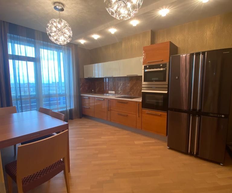 Продаётся 3-комнатная квартира, 101.2 м²