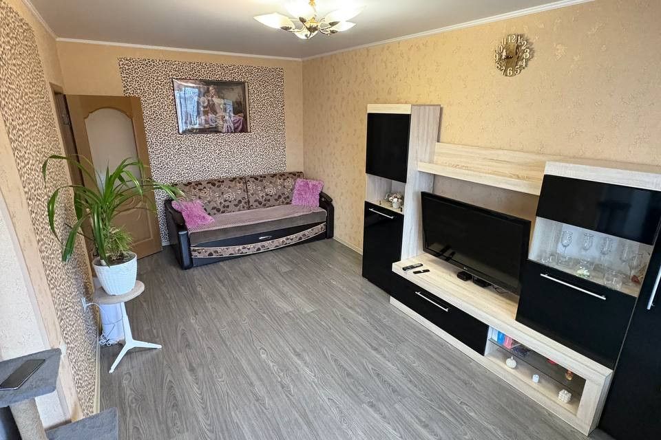 Продаётся 3-комнатная квартира, 61.3 м²