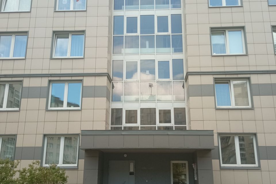 Продаётся 2-комнатная квартира, 43.8 м²