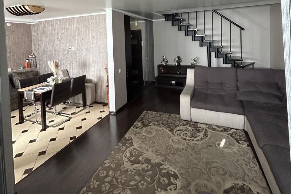 Продаётся 3-комнатная квартира, 72.1 м²