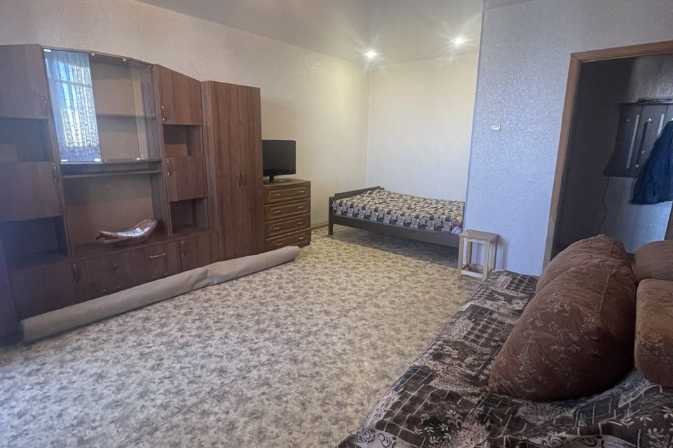 Продаётся 1-комнатная квартира, 42.1 м²