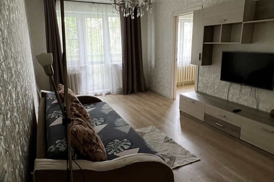 Сдаётся 3-комнатная квартира, 56.6 м²