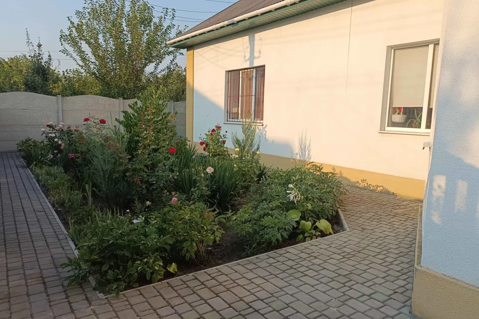 Продаётся 2-этажный дом, 209 м²