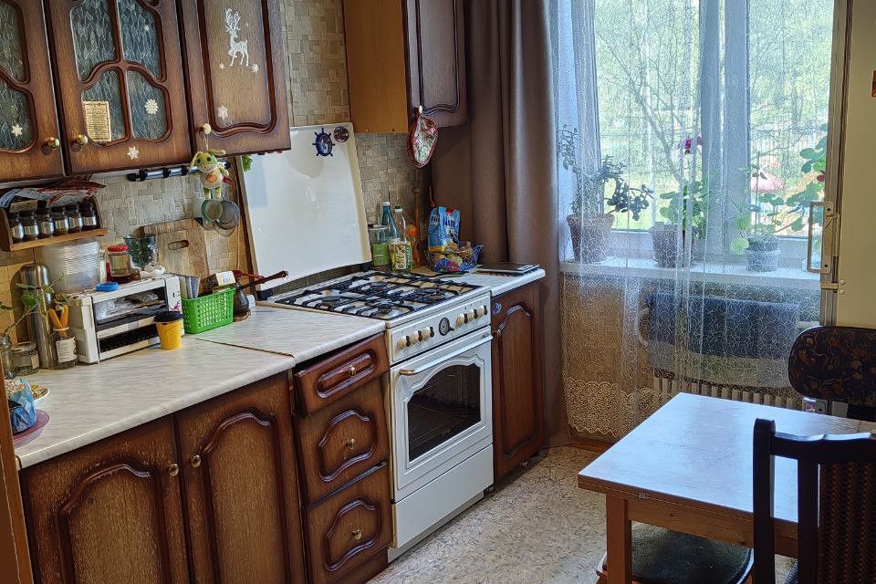 Продаётся 3-комнатная квартира, 62.3 м²