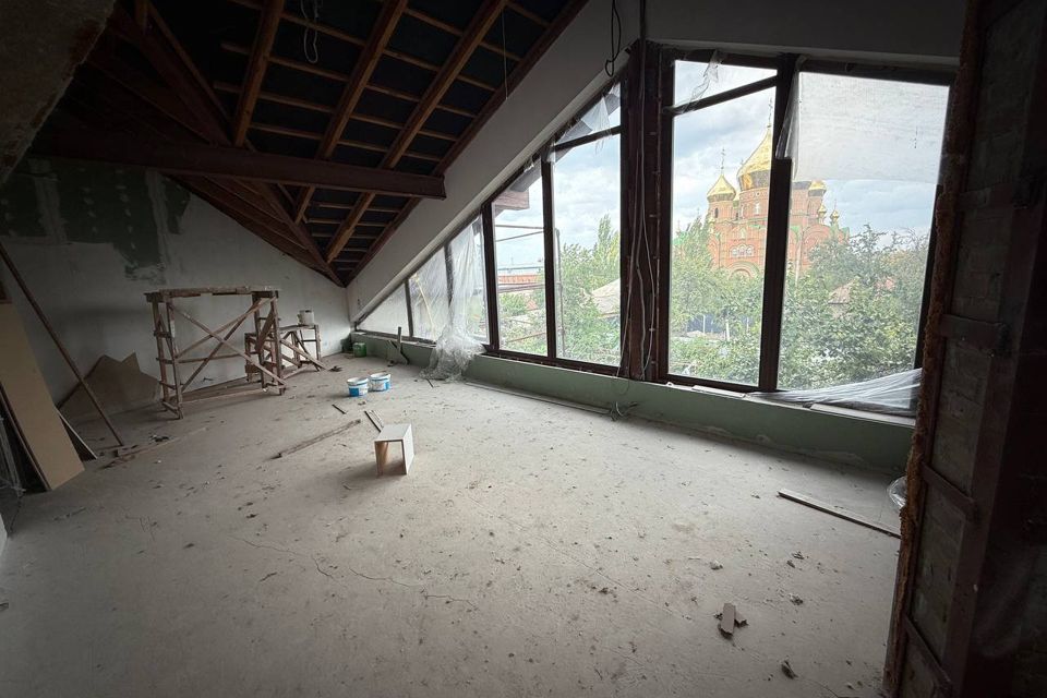 Продаётся 2-этажный дом, 520 м²