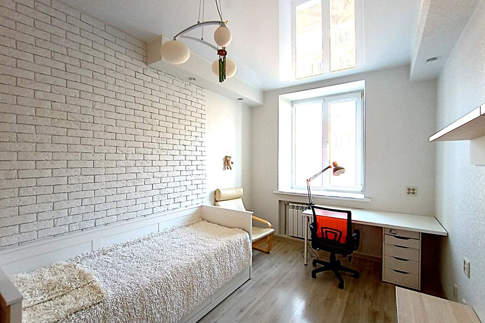 Продаётся 3-комнатная квартира, 88.2 м²