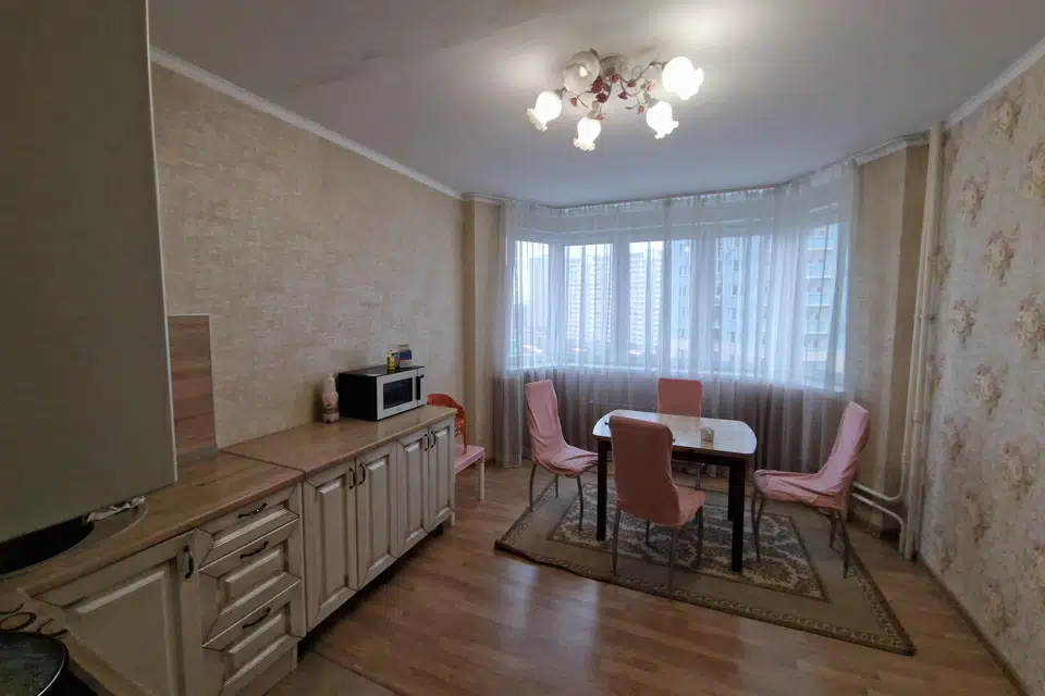 Продаётся 2-комнатная квартира, 59.5 м²