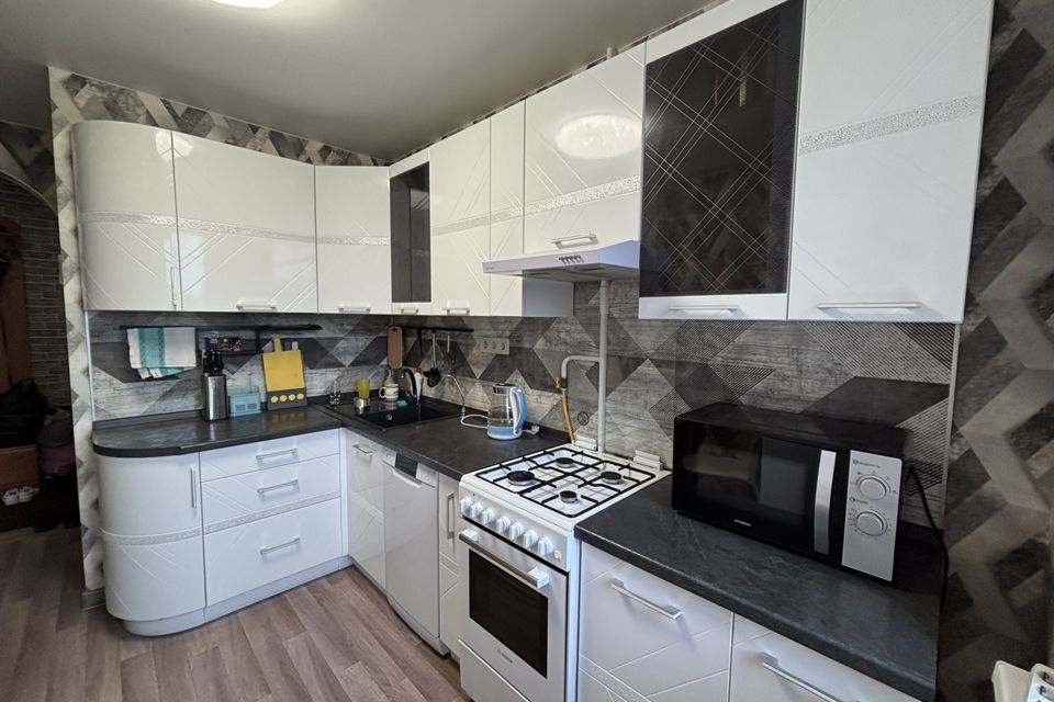 Продаётся 3-комнатная квартира, 66.7 м²