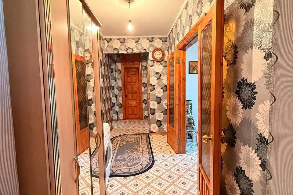 Продаётся 3-комнатная квартира, 70 м²