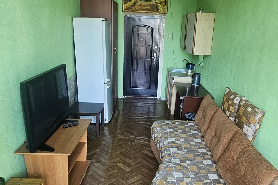 Продаётся комната в 4-комн. квартире, 15.4 м²