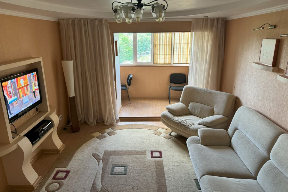 Продаётся 2-комнатная квартира, 56 м²