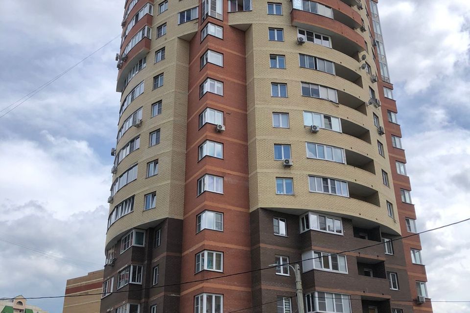 Продаётся 1-комнатная квартира, 53 м²