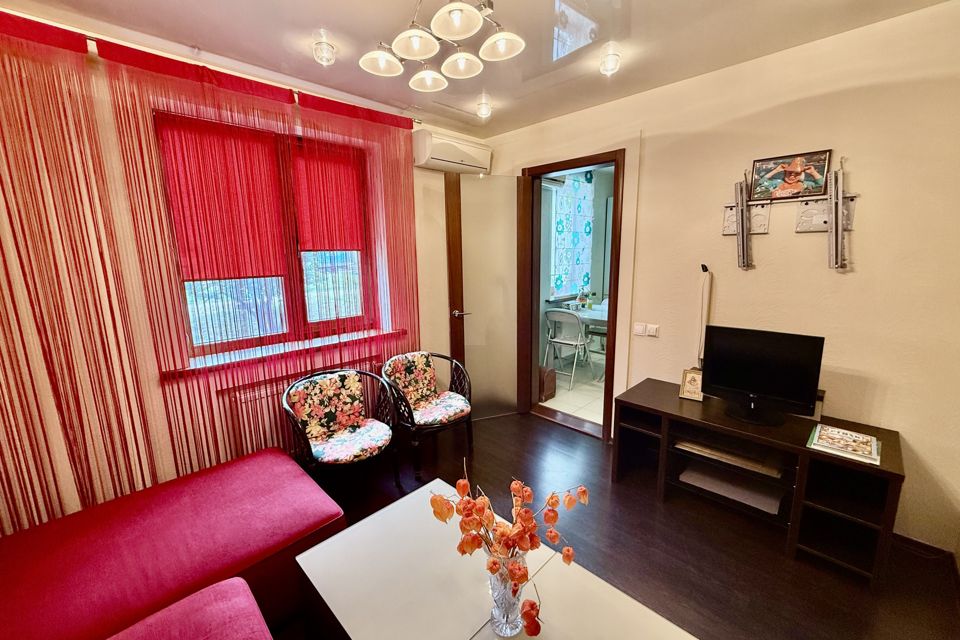 Продаётся 2-комнатная квартира, 55 м²