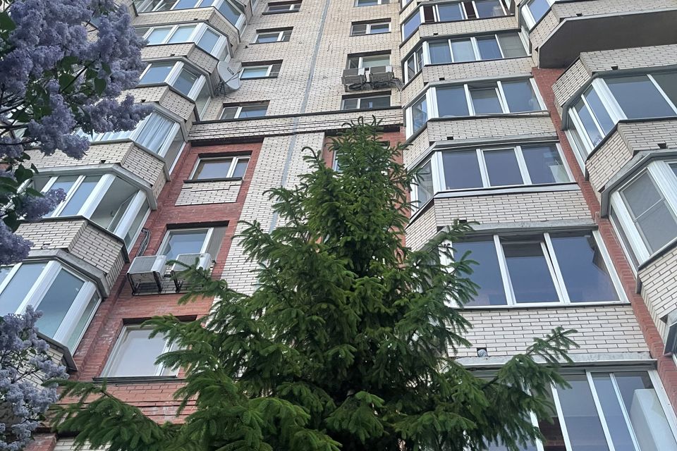 Продаётся 4-комнатная квартира, 123 м²