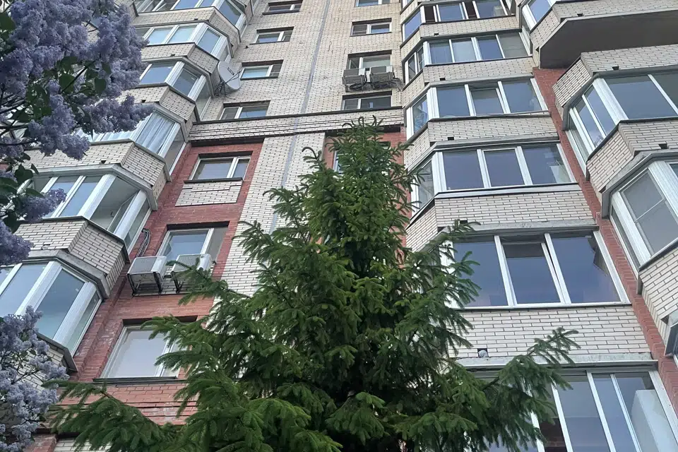 Продаётся 4-комнатная квартира, 123 м²