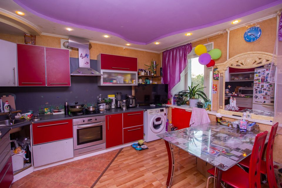 Продаётся 3-комнатная квартира, 60 м²