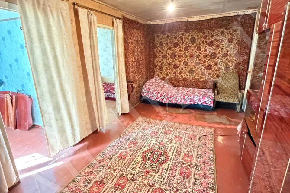 Продаётся 4-комнатная квартира, 61.1 м²
