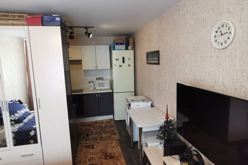 Продаётся комната в 5-комн. квартире, 17.8 м²