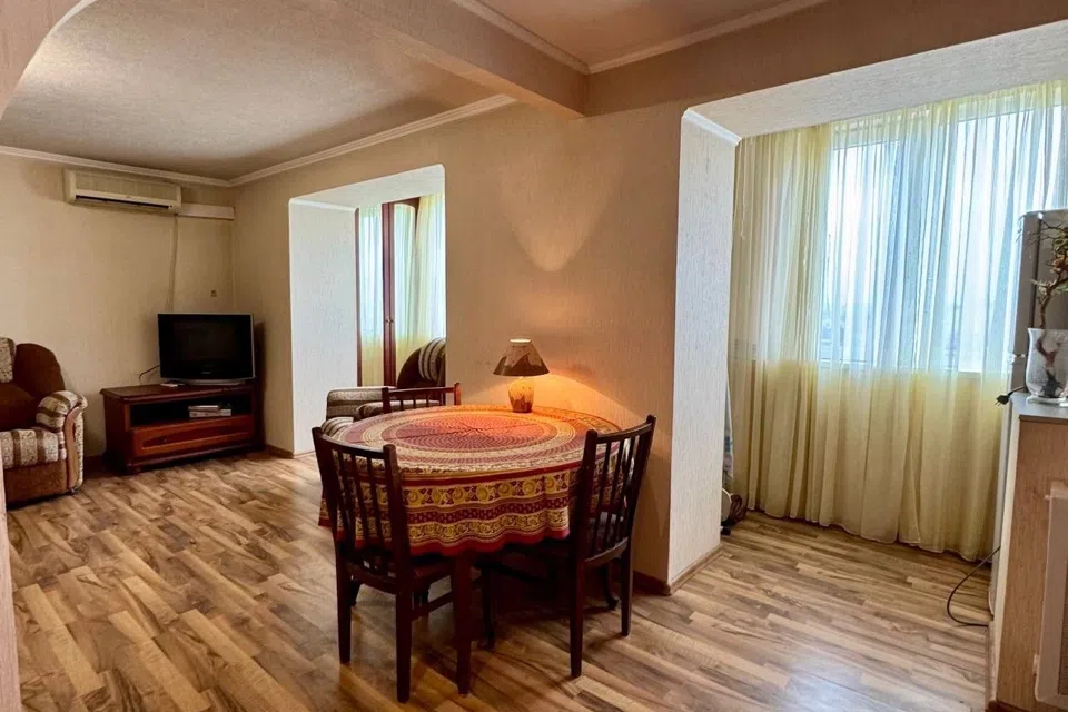 Продаётся 1-комнатная квартира, 40 м²