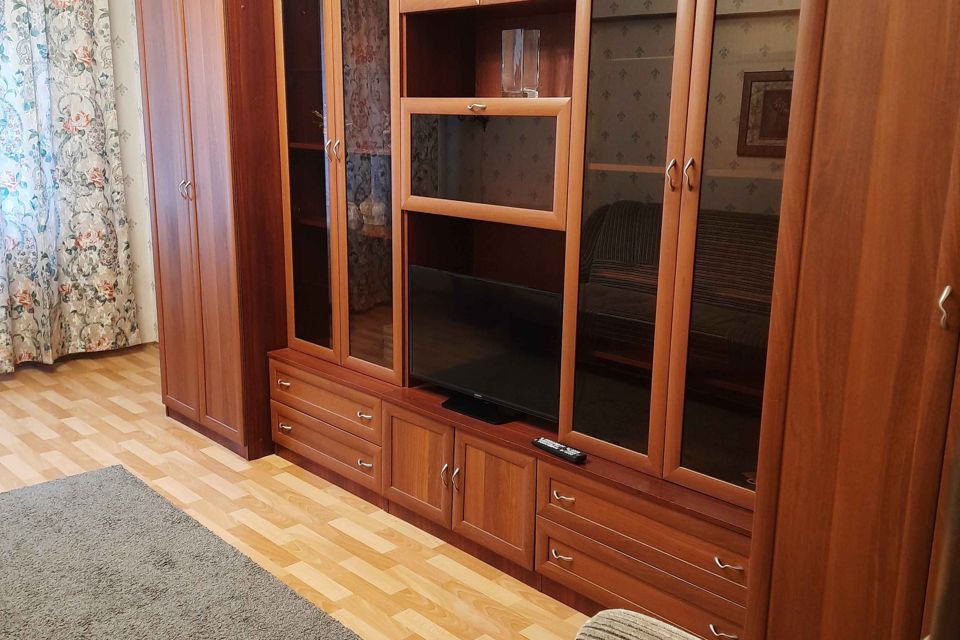 Сдаётся 2-комнатная квартира, 56 м²