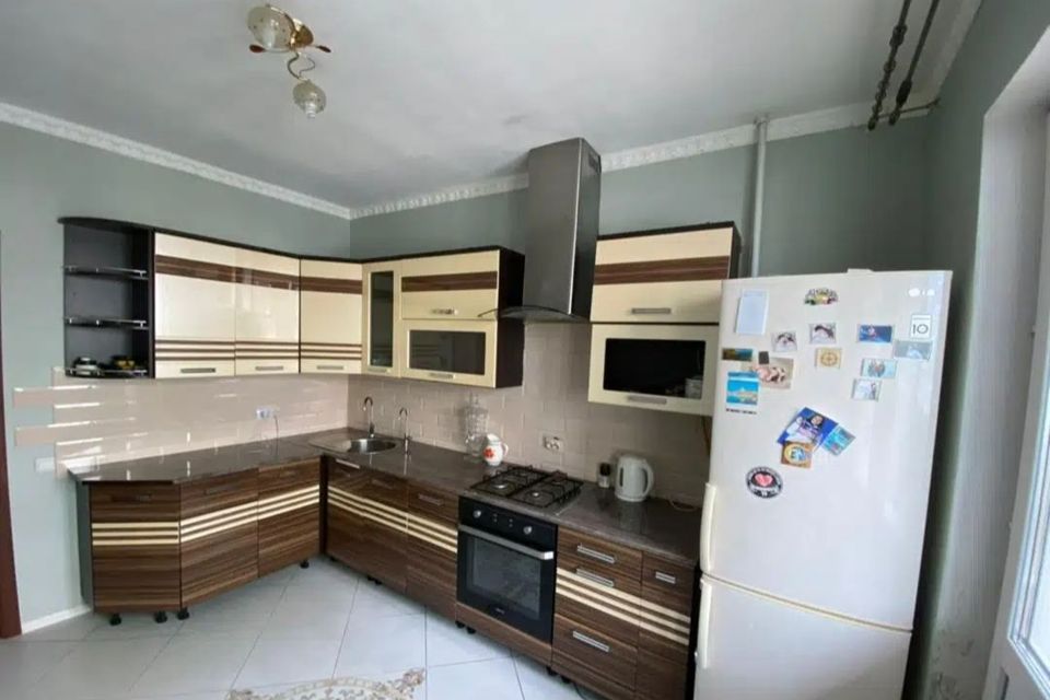 Сдаётся 1-комнатная квартира, 42 м²