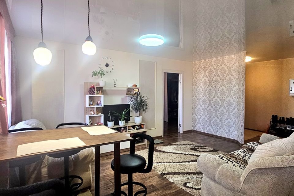 Продаётся 2-комнатная квартира, 58.5 м²