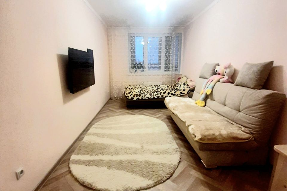 Продаётся 1-комнатная квартира, 43 м²