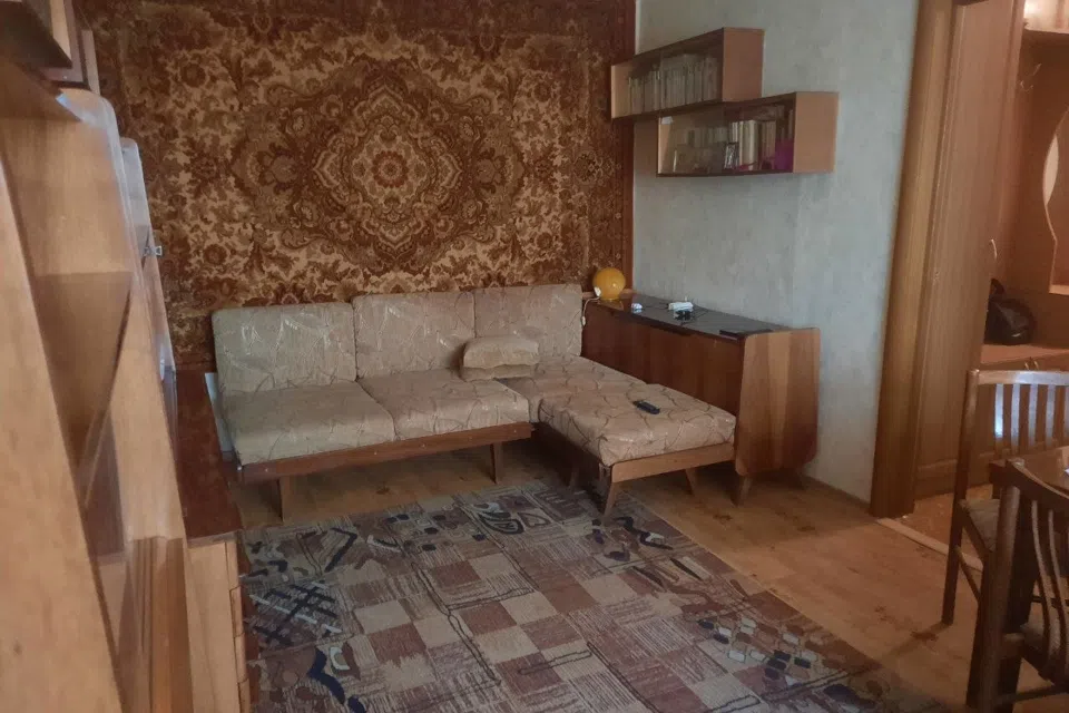 Продаётся 3-комнатная квартира, 57.2 м²