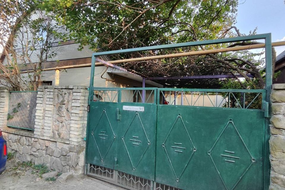 Продаётся 2-этажный дом, 141.8 м²