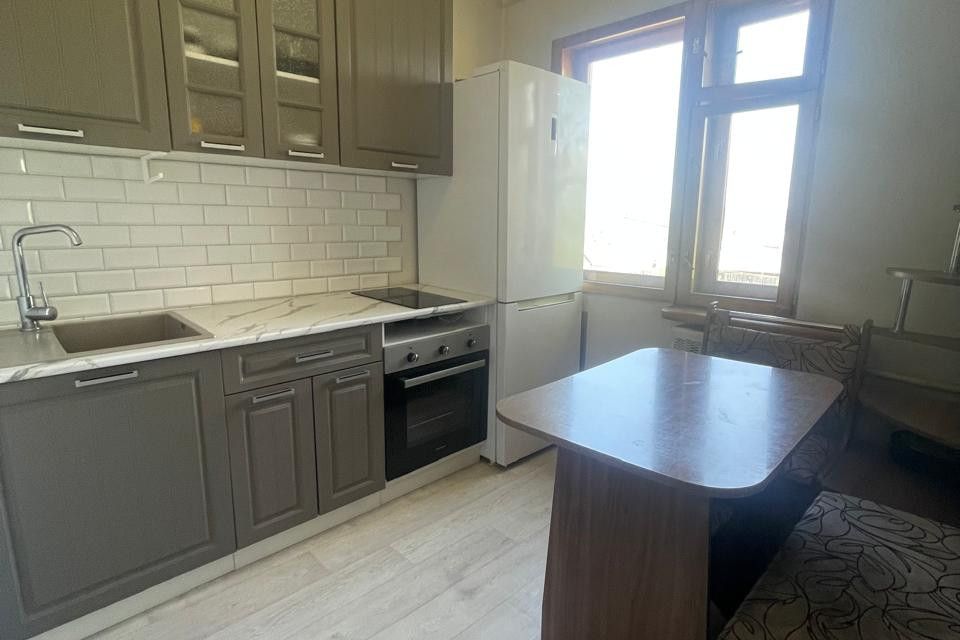 Продаётся 2-комнатная квартира, 40.9 м²
