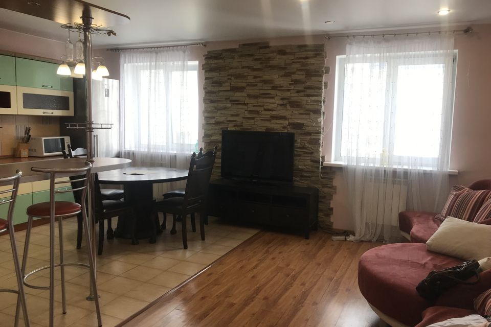 Продаётся 3-комнатная квартира, 86 м²