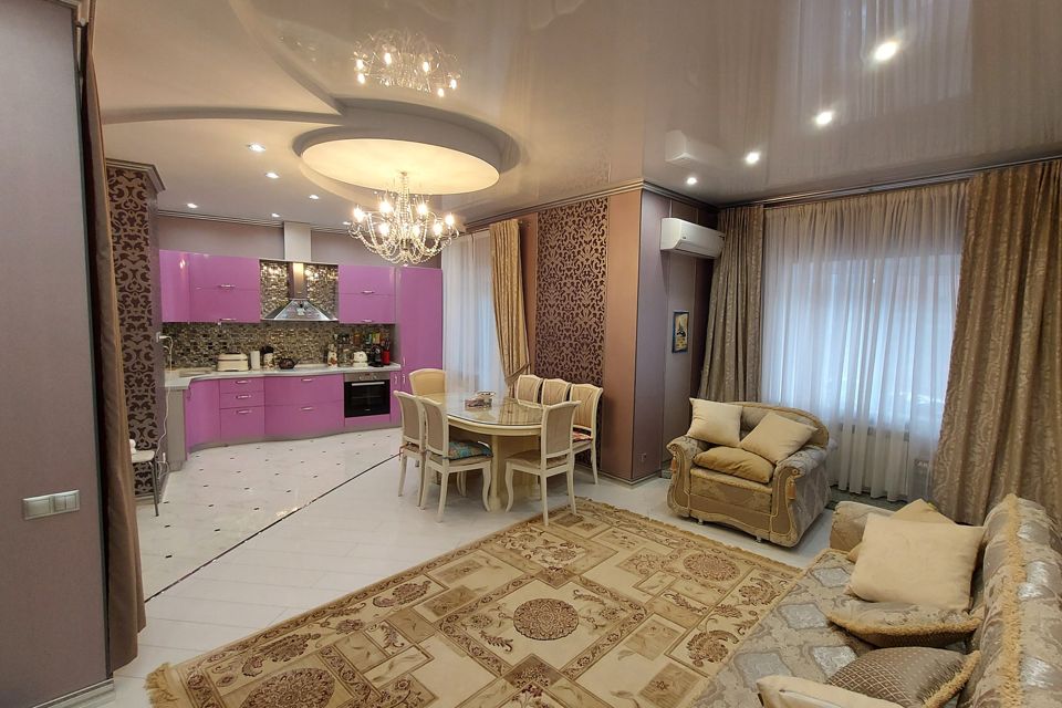 Продаётся 1-комнатная квартира, 81 м²