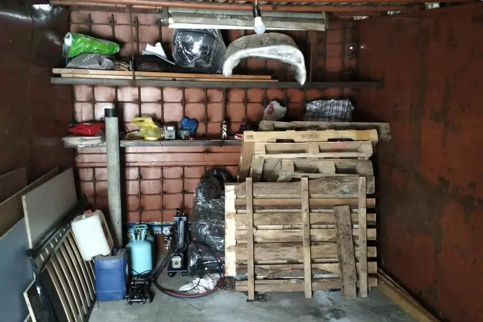 Продаётся гараж, 18 м²