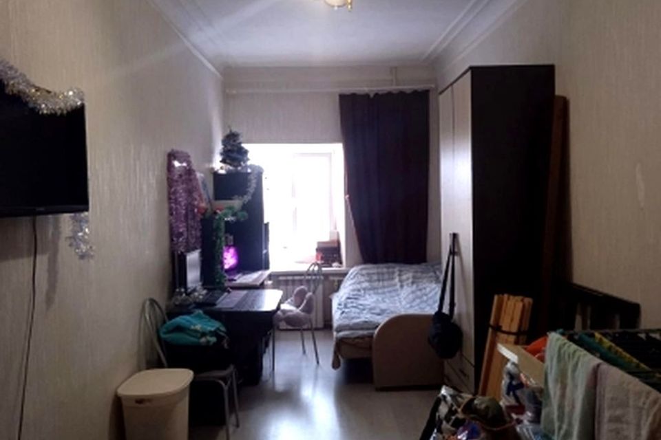 Продаётся комната в 5-комн. квартире, 16 м²