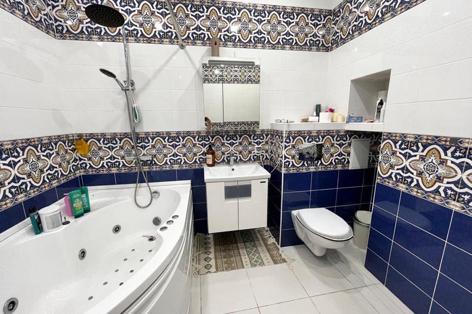 Продаётся 2-комнатная квартира, 69 м²