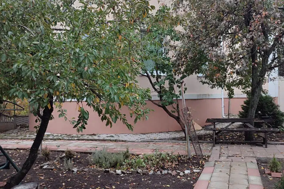 Продаётся 2-этажный дом, 400 м²